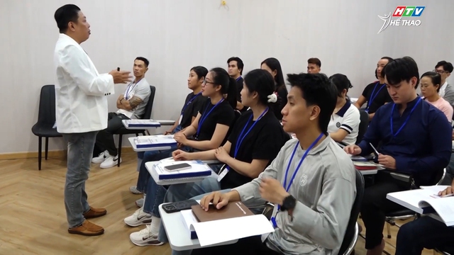 Khai giảng khóa đào tạo người hướng dẫn tập luyện môn thể hình & fitness - Ảnh 1.