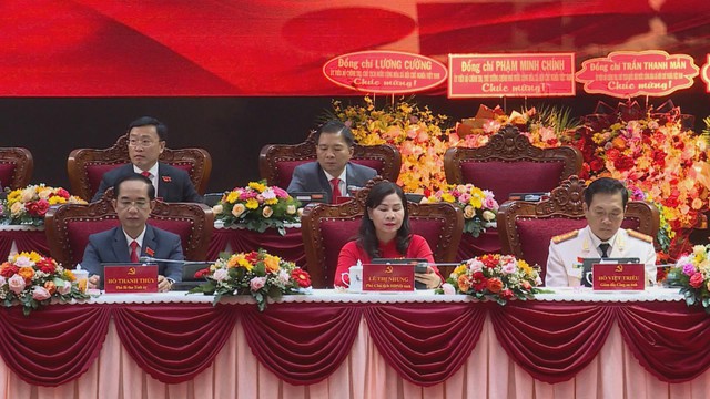 Đại hội đại biểu Đảng bộ tỉnh Cà Mau lần thứ I khai mạc, đánh dấu bước ngoặt phát triển mới - Ảnh 4.