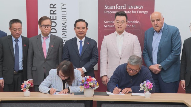 TP. Hồ Chí Minh mở rộng hợp tác giáo dục – khoa học với Đại học Stanford- Ảnh 1. TP. Hồ Chí Minh mở rộng hợp tác giáo dục – khoa học với Đại học Stanford- Ảnh 1.