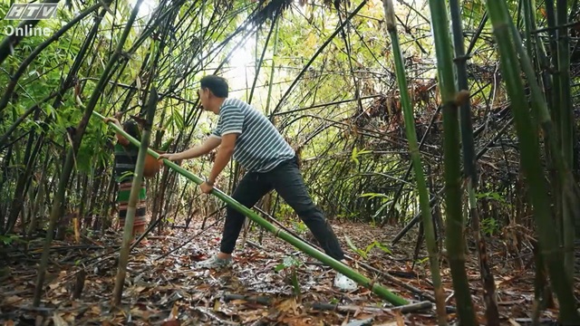 Món ngon người S'tiêng trong những ống lồ ô - Ảnh 1.