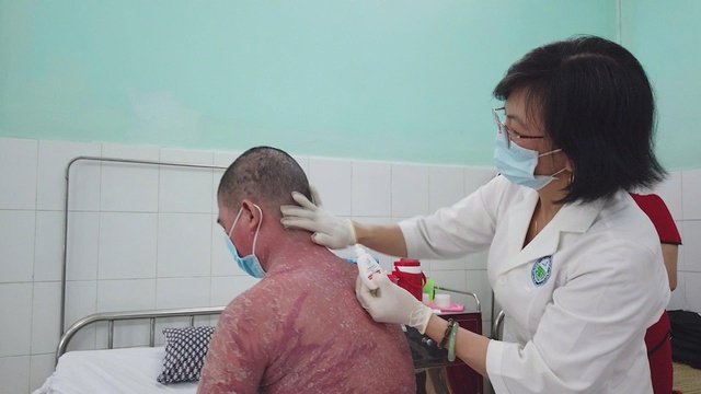 Hành trình nhân ái vì bệnh nhân vảy nến: Trao niềm tin, sẻ chia hy vọng - Ảnh 1.