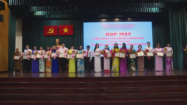 Phường Phú Nhuận tuyên dương điển hình “Dân vận khéo” năm 2025- Ảnh 3.