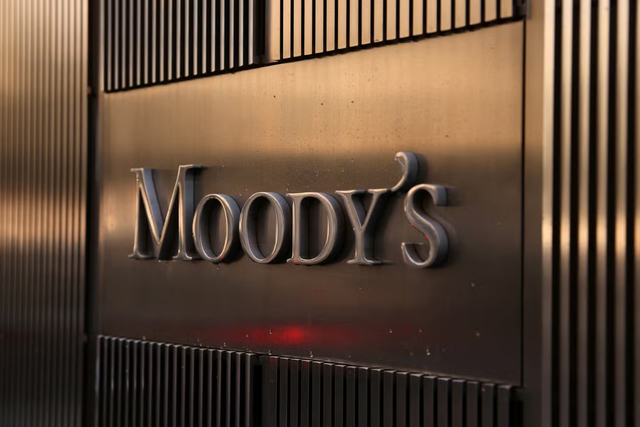 Moody's hạ mức tín nhiệm của Pháp xuống mức "tiêu cực" - Ảnh 1.