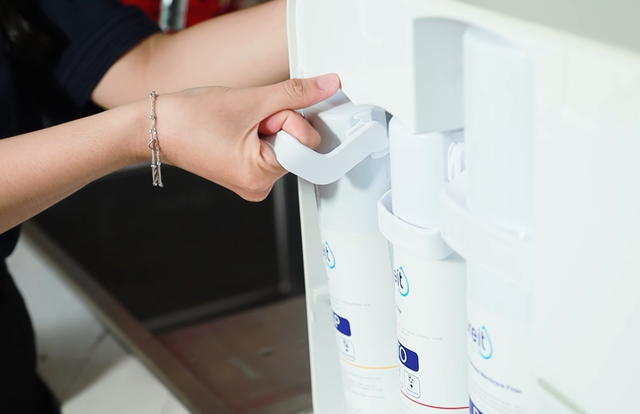 Lựa chọn máy lọc nước phù hợp: Giải pháp chủ động cho sức khỏe và tiện nghi mỗi ngày - Ảnh 2.