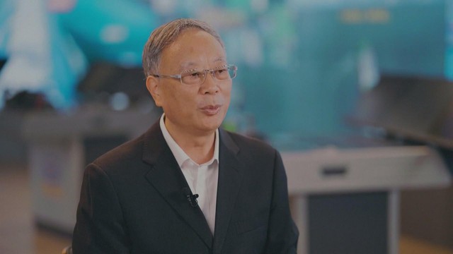 Trung Quốc hạ thủy tàu chở hàng chạy bằng điện lớn nhất thế giới - Ảnh 3.