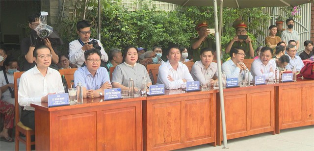 Phường Diên Hồng diễn tập chữa cháy và cứu nạn tại khu dân cư - Ảnh 1.