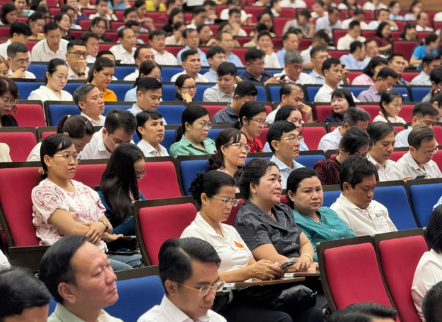 TP. Hồ Chí Minh: Khai giảng lớp bồi dưỡng nghiệp vụ chuyên sâu về công tác kiểu tra, giám sát 2025  - Ảnh 3.