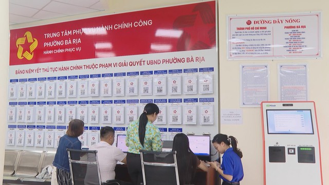 Từ chủ trương đến thực tiễn: Dịch vụ công trực tuyến còn nhiều rào cản - Ảnh 4.