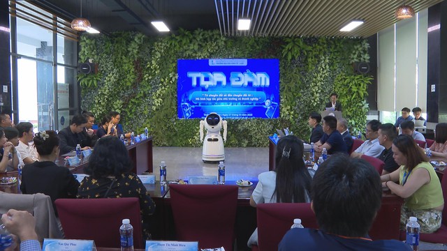 Đưa A.I vào đào tạo: Đại học Kinh tế – Luật mở hướng huấn luyện mới cho doanh nghiệp - Ảnh 1.
