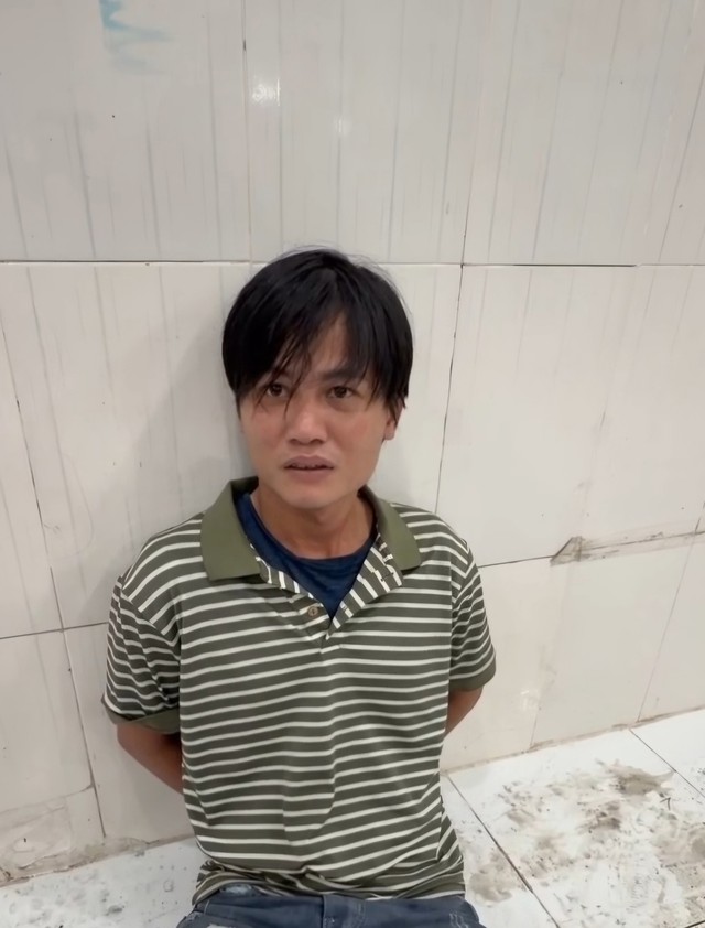 Truy xét, bắt nhanh đối tượng dùng súng giả cướp tài sản tại chợ Bình Điền - Ảnh 1.