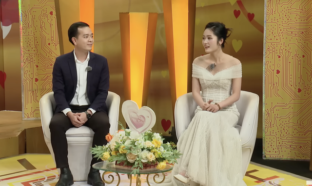Vợ chồng son 2025 - Tập 31: Chuyện tình định mệnh của ca sĩ Vũ Duy Khánh - Ảnh 2.