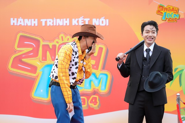 2 Ngày 1 Đêm - Mùa 4 - Tập 1| Ngô Kiến Huy giải thích chủ đề mùa 4, nghi vấn “loại” Hieuthuhai để lấy Dương Domic? - Ảnh 1.