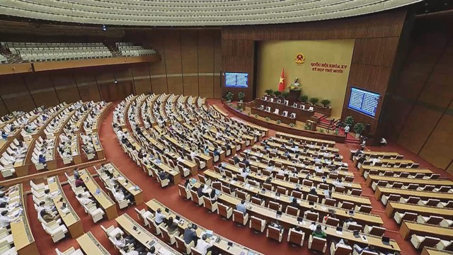 Quốc hội thảo luận nhiều giải pháp cấp bách bảo vệ môi trường - Ảnh 1.