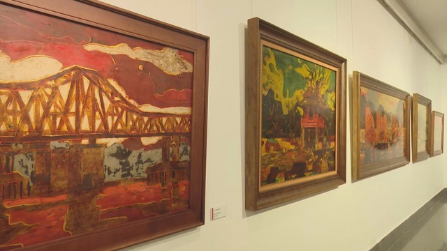 Triễn lãm “Miền ký ức” qua tranh sơn mài tại Bảo tàng Mỹ thuật Việt Nam  - Ảnh 1.