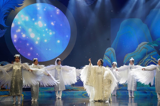  Như Nhỏ Nhắn và vai diễn Bạch Vũ: Khi tình mẹ trong "Thân cò" chạm đến trái tim khán giả - Ảnh 5.