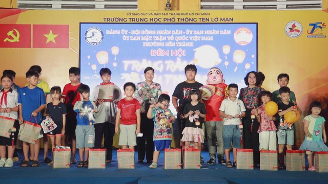 Phường Bến Thành tổ chức Trung thu 2025 với chủ đề “Trăng rằm yêu thương” - Ảnh 3.