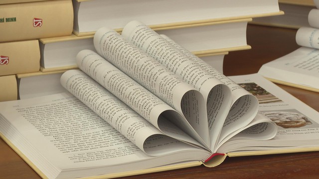 TP.HCM công bố Bộ sách “Lịch sử Sài Gòn - Thành phố Hồ Chí Minh” chào mừng Đại hội Đảng bộ Thành phố lần thứ I - Ảnh 2.