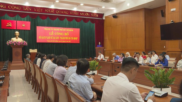 TP.HCM công bố Bộ sách “Lịch sử Sài Gòn - Thành phố Hồ Chí Minh” chào mừng Đại hội Đảng bộ Thành phố lần thứ I - Ảnh 4.