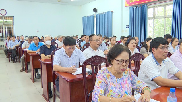 Cử tri 5 phường TP.HCM nêu ý kiến trước Kỳ họp thứ 10, Quốc hội khóa XV - Ảnh 2.