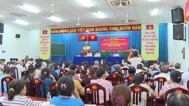 Cử tri 5 phường TP.HCM nêu ý kiến trước Kỳ họp thứ 10, Quốc hội khóa XV - Ảnh 4.