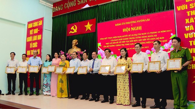 Phường Vườn Lài tổng kết thực hiện Nghị quyết số 18 về sắp xếp tổ chức bộ máy hệ thống chính trị - Ảnh 5.
