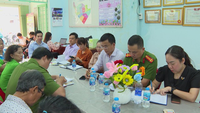 HĐND phường Tân Định tổ chức chương trình “Gắn kết niềm tin – Hành động trách nhiệm” - Ảnh 2.