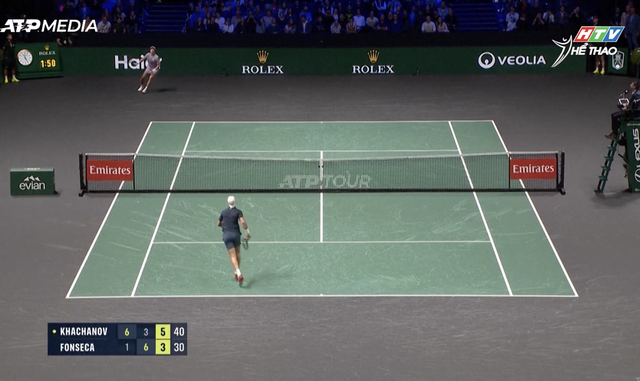 Jannik Sinner và Karen Khachanov vào vòng 3 Paris Master - Ảnh 1.