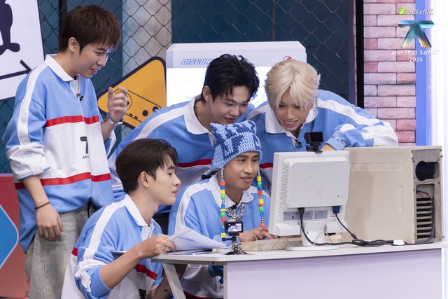 Anh trai "Say hi" - Mùa 2 - Tập 6: Các "anh trai" nỗ lực chat Yahoo để mang về các "em xinh" - Ảnh 2.