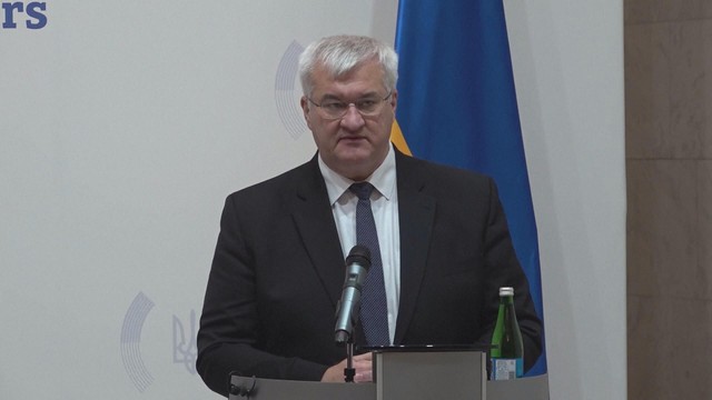 Thời sự trưa HTV ngày 31/10/2025 I Nghiêm cấm hành vi sử dụng trí tuệ nhân tạo để tạo dựng, chỉnh sửa lan truyền thông tin sai sự thật - Ảnh 3.