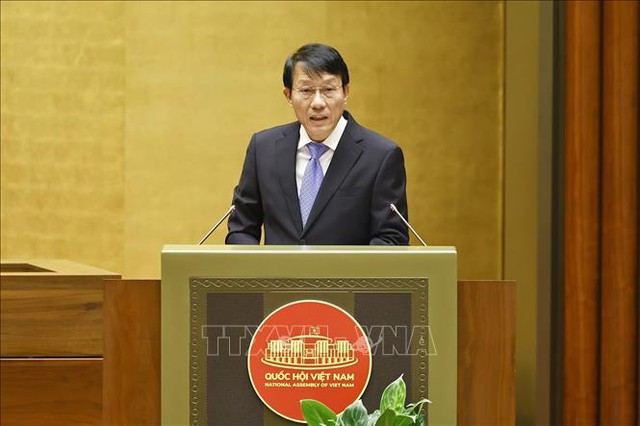 Thời sự trưa HTV ngày 31/10/2025 I Nghiêm cấm hành vi sử dụng trí tuệ nhân tạo để tạo dựng, chỉnh sửa lan truyền thông tin sai sự thật - Ảnh 1.