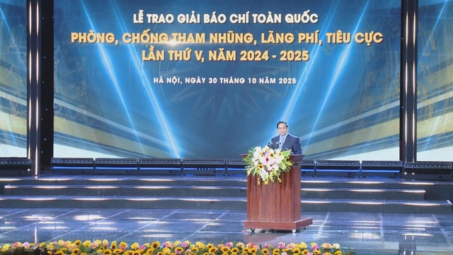 Trao giải báo chí toàn quốc phòng, chống tham nhũng, lãng phí, tiêu cực lần thứ V - Ảnh 1.