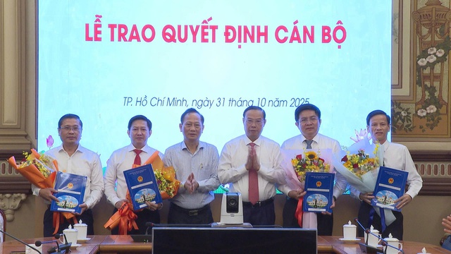 Bổ nhiệm lãnh đạo Trung tâm Phát triển quỹ đất TP. Hồ Chí Minh - Ảnh 4.