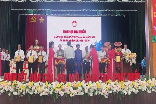 Xã Hồ Tràm: Đẩy mạnh ứng dụng công nghệ vào hoạt động của Mặt trận - Ảnh 2.