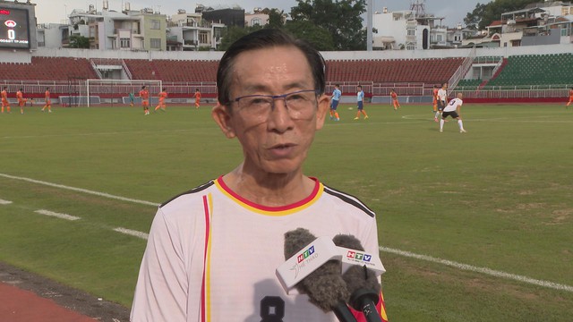 Trận bóng giao hữu quyên góp gần 1,4 tỷ đồng hỗ trợ đồng bào bị ảnh hưởng bão số 10  - Ảnh 6.