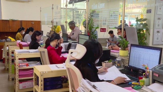 Đẩy mạnh phân cấp, quân quyền: TP. Hồ Chí Minh cử đội "đặc nhiệm" hỗ trợ phường, xã - Ảnh 1.