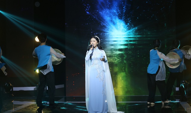 Nguyễn Văn Chung tán thưởng trước màn "lột xác" của Gia Huy - Tỏa sáng ước mơ- Ảnh 6. Nguyễn Văn Chung tán thưởng trước màn "lột xác" của Gia Huy - Tỏa sáng ước mơ- Ảnh 6.