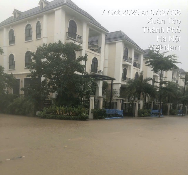 Cập nhật 90 điểm ngập úng ở Hà Nội sáng 7/10 - Ảnh 1.