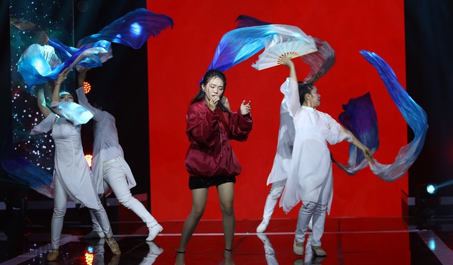 Nguyễn Văn Chung tán thưởng trước màn "lột xác" của Gia Huy - Tỏa sáng ước mơ- Ảnh 9. Nguyễn Văn Chung tán thưởng trước màn "lột xác" của Gia Huy - Tỏa sáng ước mơ- Ảnh 9.