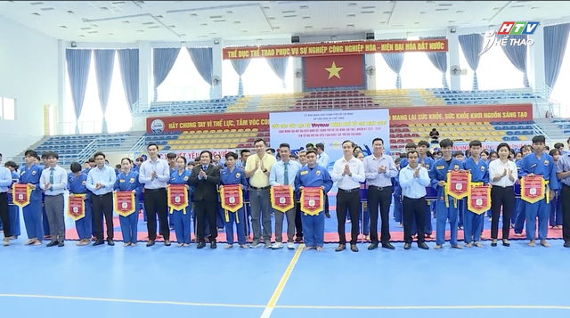 Sôi nổi các hoạt động thể thao chào mừng Đại hội Đảng bộ TP. Hồ Chí Minh lần thứ I - Ảnh 1.