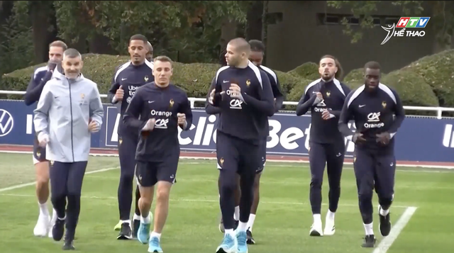 Kylian Mbappé vắng mặt trong buổi tập của tuyển Pháp - Ảnh 3.