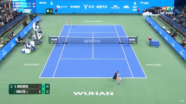 Novak Djokovic vào Tứ kết Shanghai Masters - Ảnh 2.