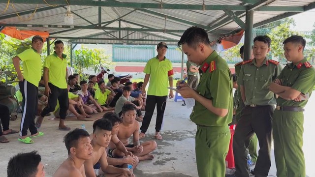 Vận động, truy tìm hơn 300 học viên bỏ trốn khỏi cơ sở Cai nghiện ma túy số 2- Ảnh 1. Vận động, truy tìm hơn 300 học viên bỏ trốn khỏi cơ sở Cai nghiện ma túy số 2- Ảnh 1.