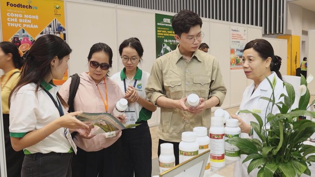 Phân bón sinh học ứng dụng công nghệ nano siêu vi hạt- Ảnh 2. Phân bón sinh học ứng dụng công nghệ nano siêu vi hạt- Ảnh 2.