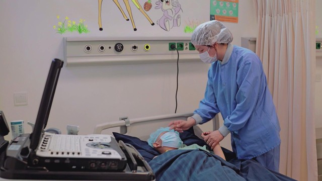 Hành trình phép màu: Khi hy vọng giúp bé ung thư xương tự bước đi - Ảnh 1.