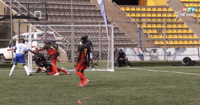 Thông điệp nhân văn từ đội bóng đá khiếm thị Nam Sudan - Ảnh 2.