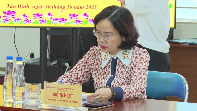 Phường Tân Định tăng cường đối thoại, hỗ trợ tiểu thương chuyển đổi số - Ảnh 3.