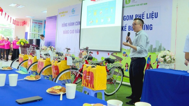 Lan tỏa mô hình chăm lo phụ nữ thu gom phế liệu tại phường An Lạc - Ảnh 2.