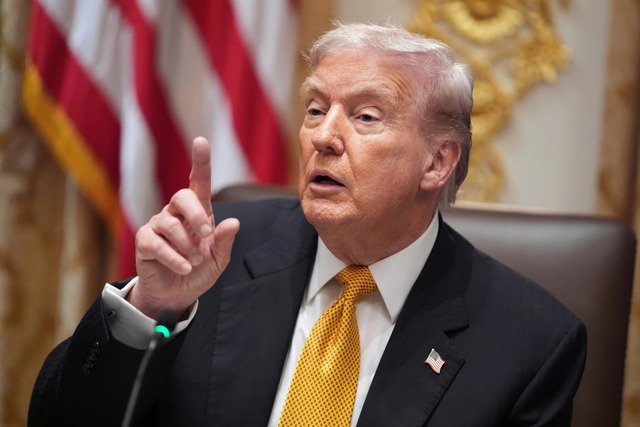 Tổng thống Trump doạ kiện BBC 1 tỷ USD - Ảnh 1.