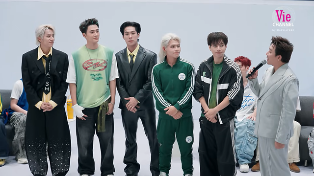 Tập 8 Anh trai “Say hi” 2025: 5 thành viên nói lời chia tay, đội CONGB lội ngược dòng đầy bất ngờ - Ảnh 1.