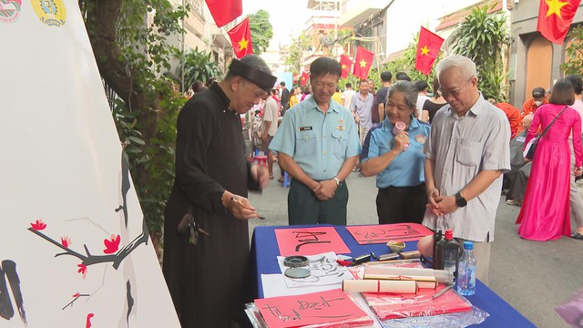 Ngày hội Đại đoàn kết ở Phường Tân Bình: Gắn kết cộng đồng, lan tỏa yêu thương- Ảnh 4.